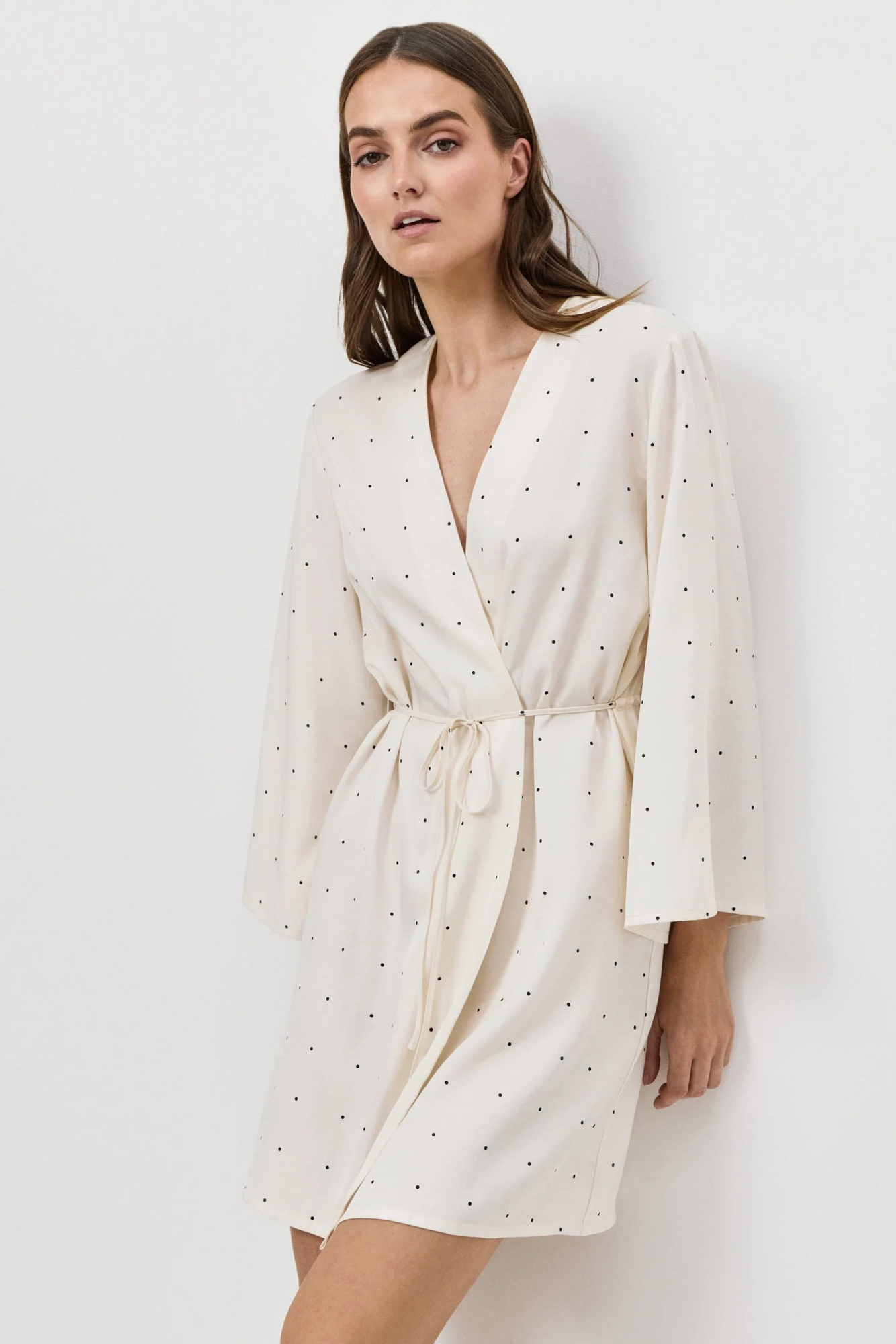 Короткое платье-халат ADA  Aruelle из атласной вискозы