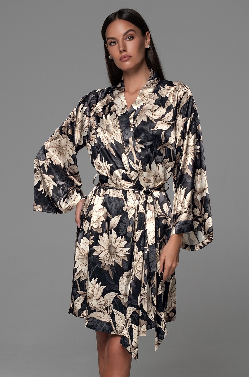 Шёлковый халат-кимоно с широкими рукавами Дениса 4863 Миа-Аморе