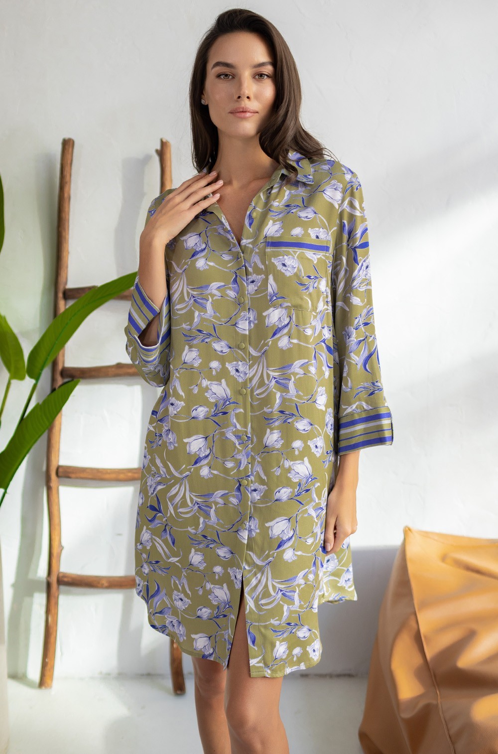 Рубашка женская летняя из вискозы с шёлком короткая Либертина 1957 Mia-Amore