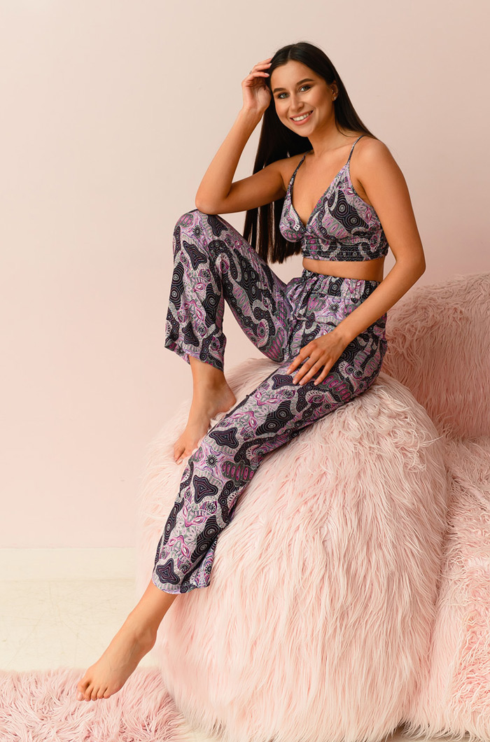 Комплект из вискозы для дома и отдыха топ со штанами 16512 Alba Миа-Миа