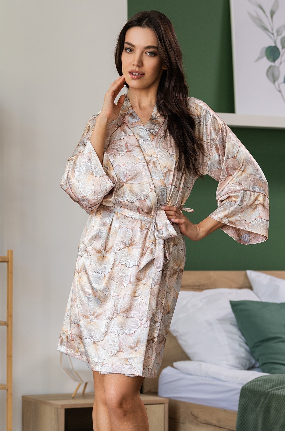 Шёлковый халат короткий Симфония 4613 Mia-Amore