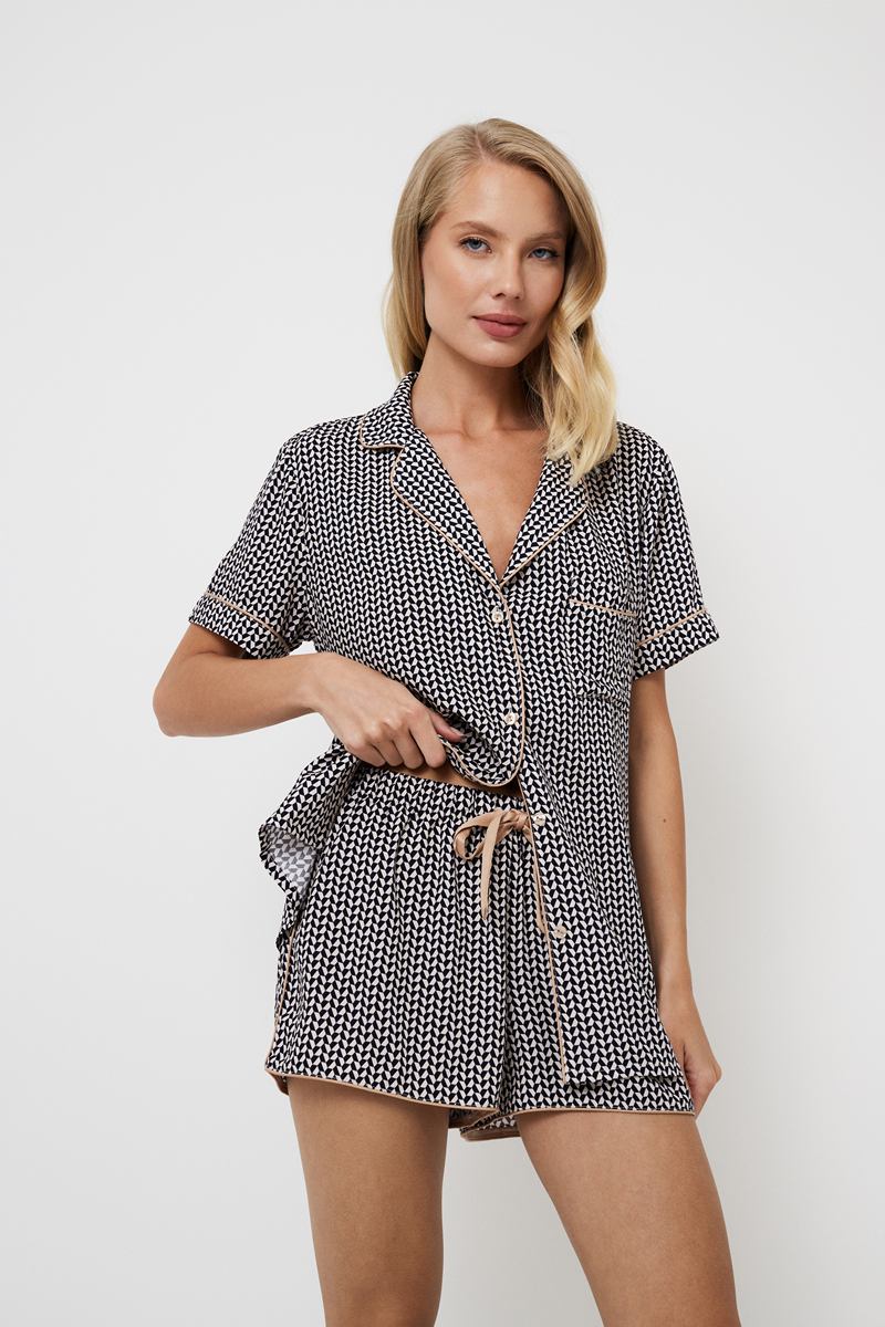 Пижама рубашка с коротким рукавом и шорты из вискозы ISOLDA  Aruelle