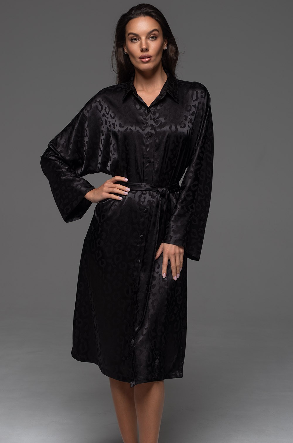 Рубашка женская домашняя средней длины 2238 Леона чёрная Mia-Amore