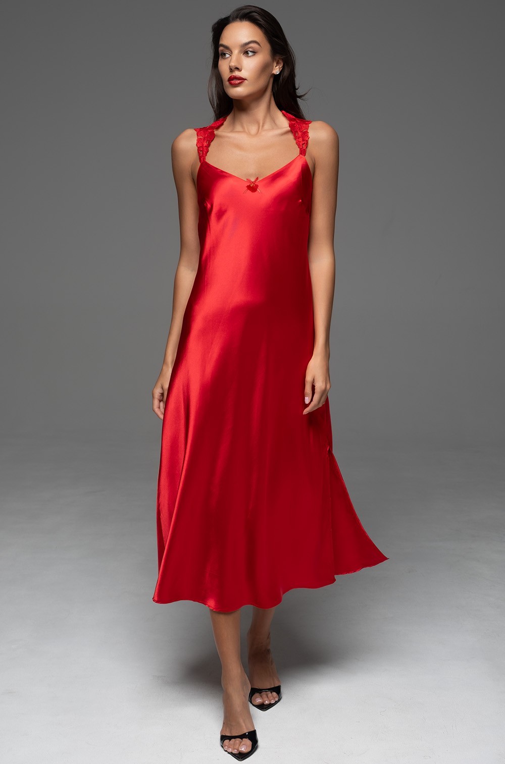 Роскошная длинная сорочка красная с кружевом Merlot 4748 Mia-Amore