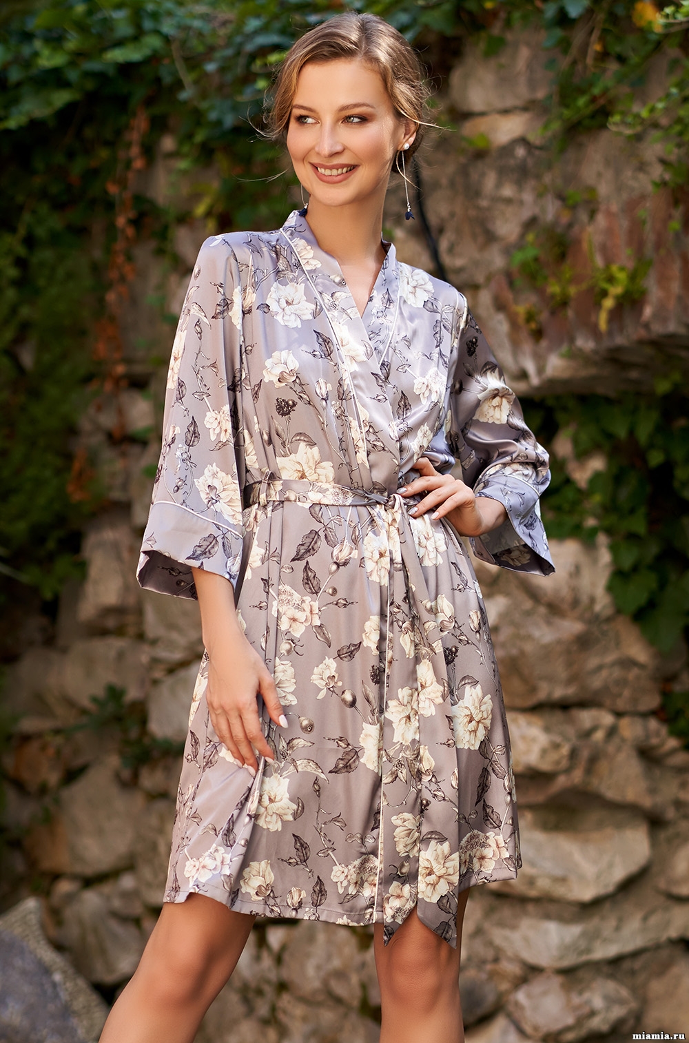 Шёлковый халат домашний короткий GRACIA Грация 3583 Mia-Amore