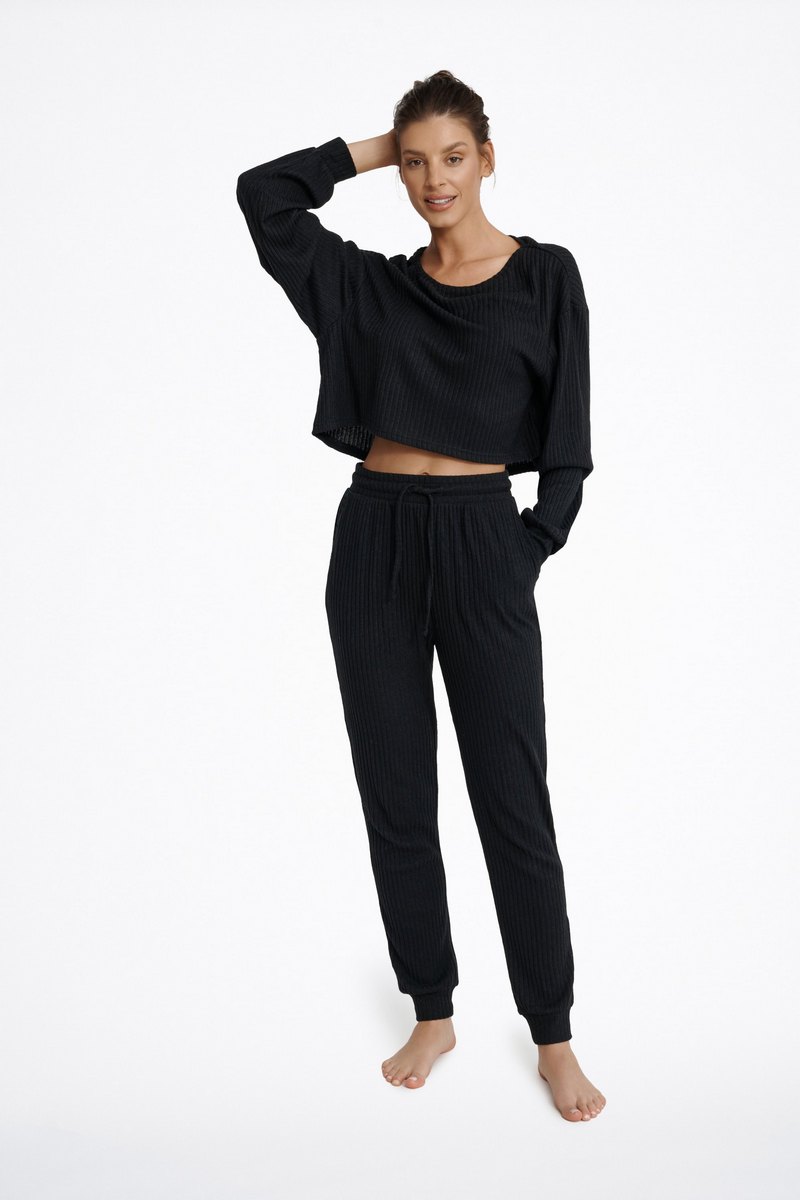 Чёрный костюм домашний со штанами в рубчик 40253 CLYTIA Esotiq Польша