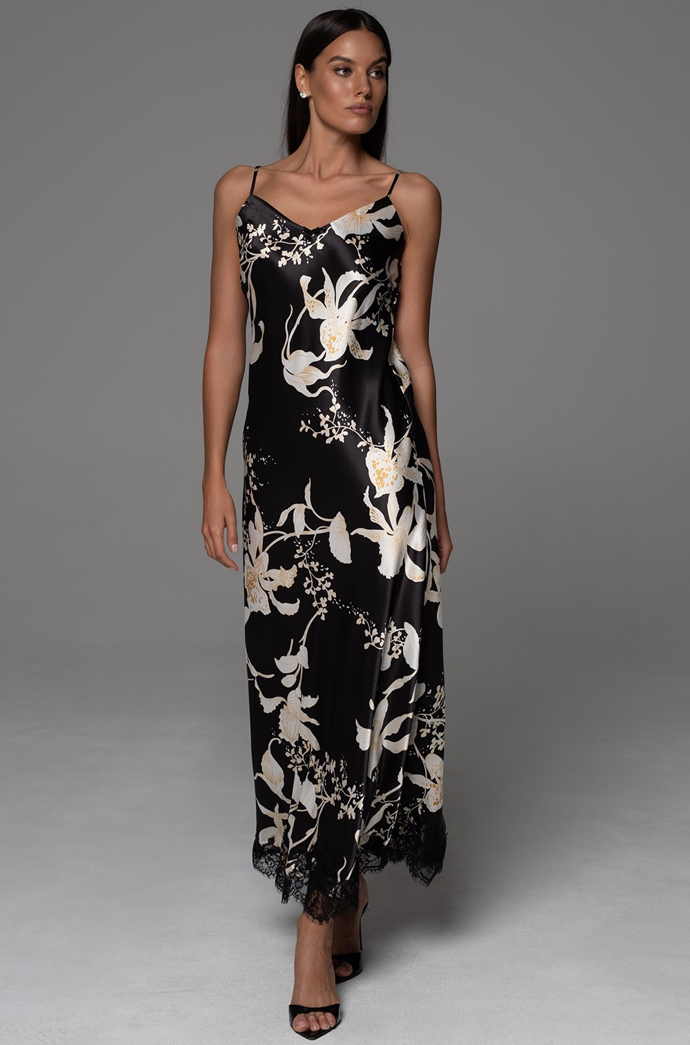 Длинная шёлковая сорочка на тонких бретелях 4774 Арабель Mia-Amore