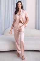 Пижама атласная рубашка с коротким рукавом/брюки Джулия 8734 пудра Mia-Amore