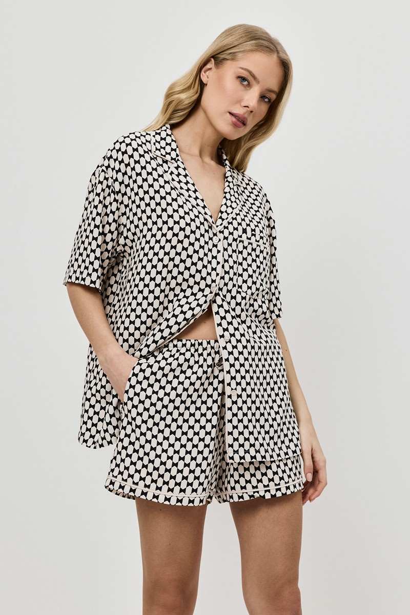 Пижама женская VESPER Aruelle рубашка с шортами из вискозы