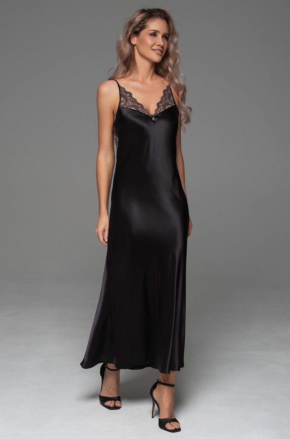 Элегантная шёлковая сорочка с кружевом Аделаида 4704 Mia-Amore