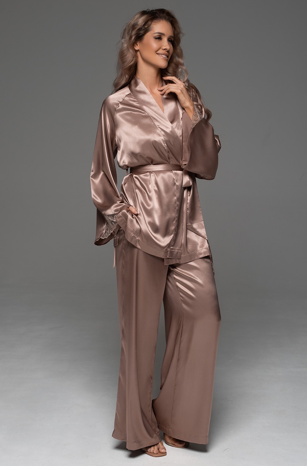 Пижама Леонардо Mia-Amore 4666 жакет брюки топ из однотонного шёлка