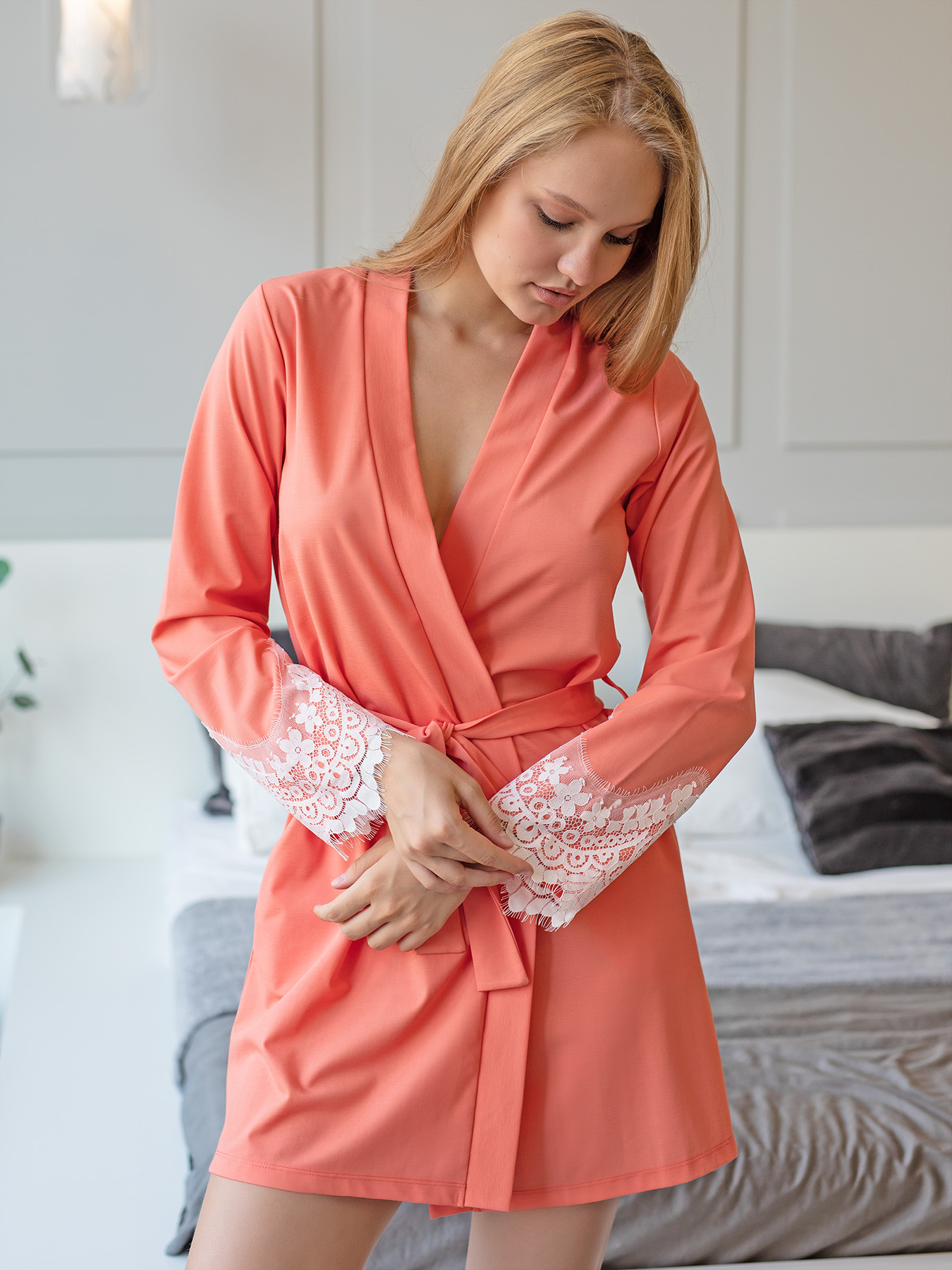 Халат домашний из шелковистого трикотажа с кружевом К-21 Opium Италия