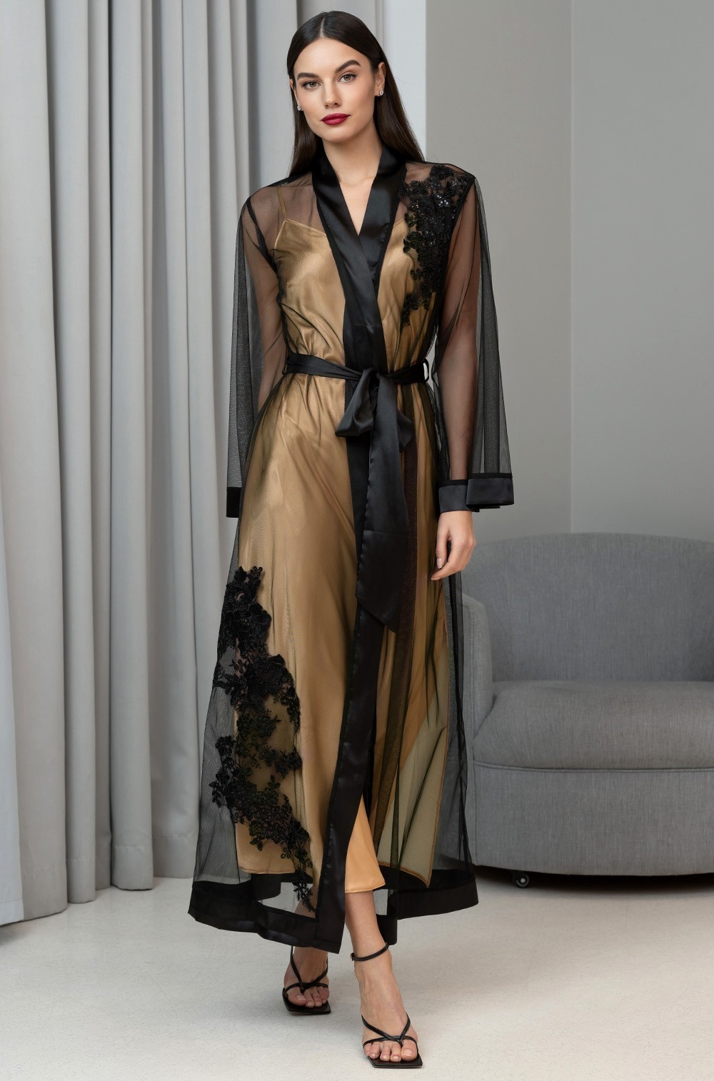 Шикарный халат из сетки и пайеток длинный Жардин 4029 Mia-Amore