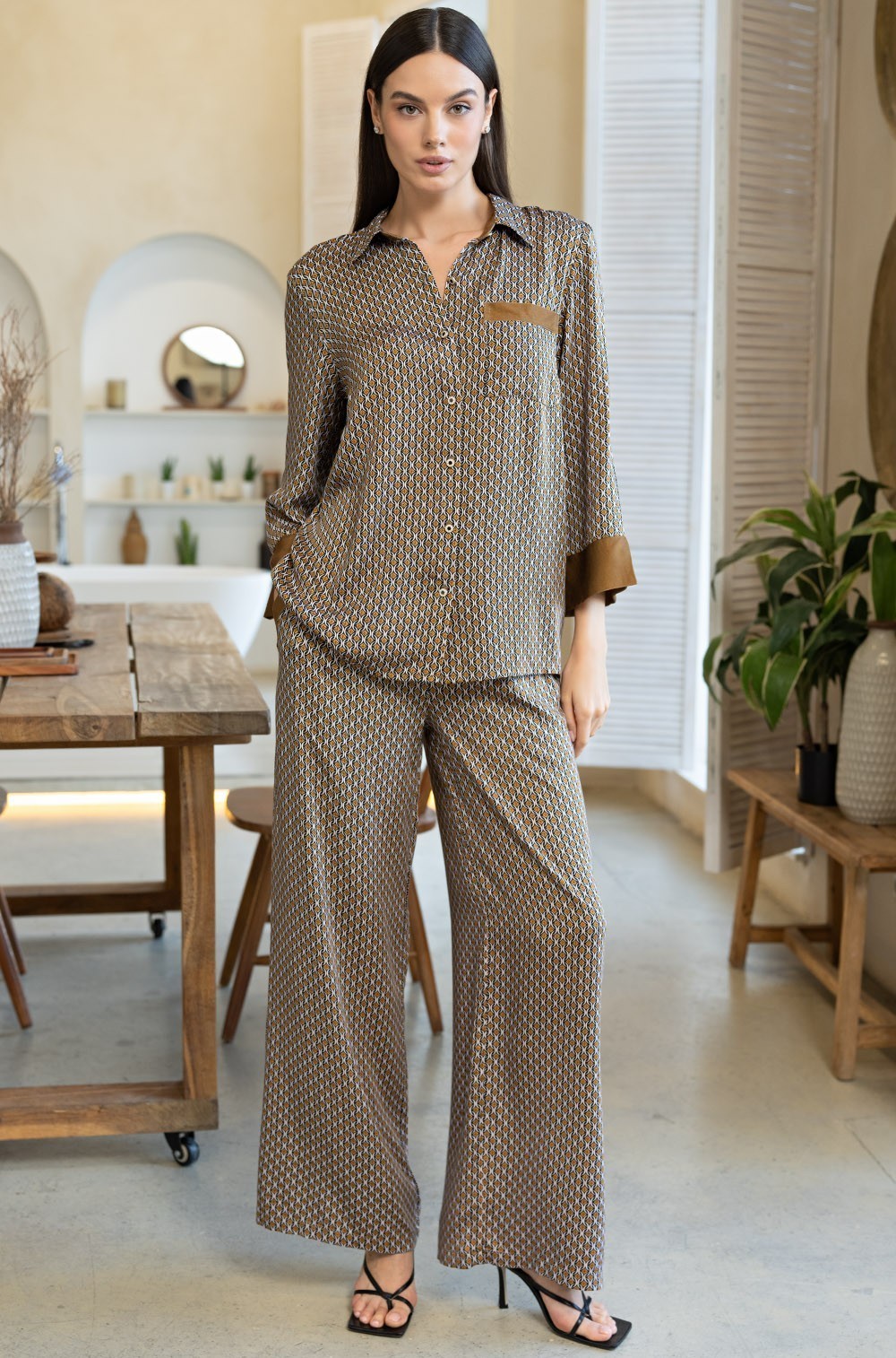 Брючная пижама с рубашкой на пуговицах вискоза/шёлк 5136 Донна Mia-Amore