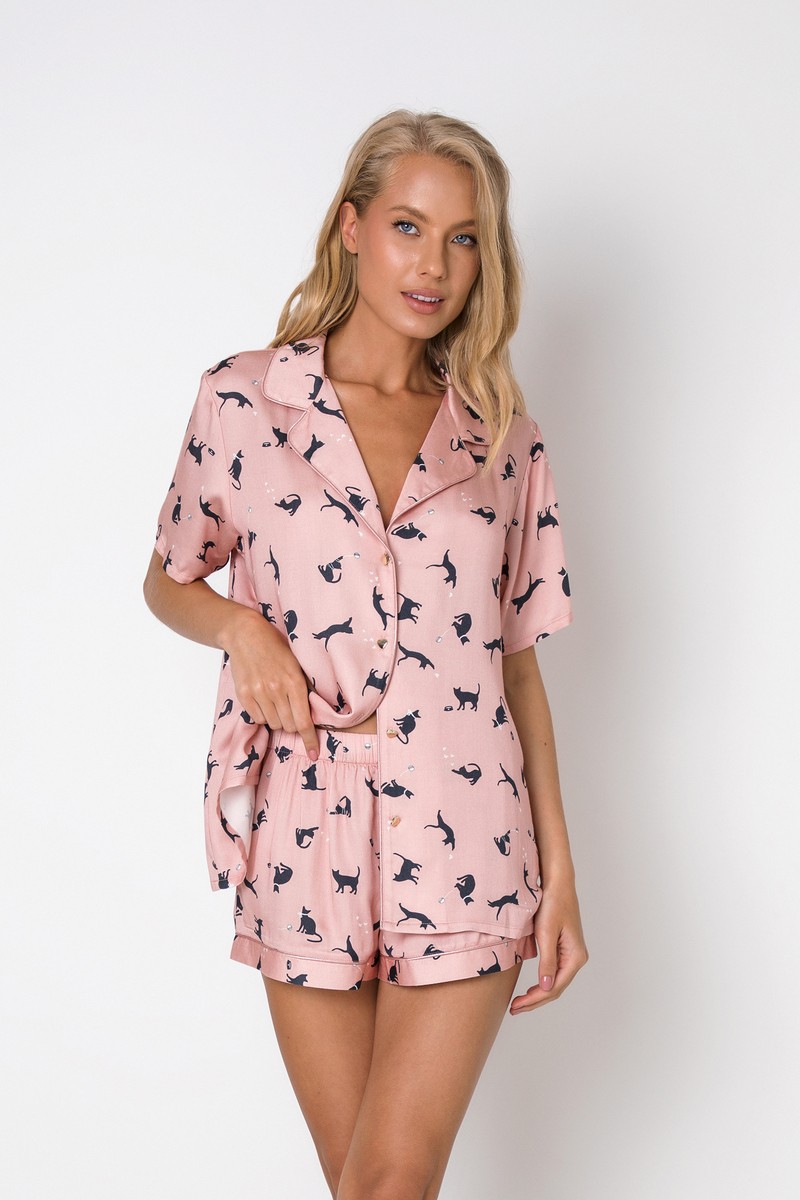 Женская вискозная пижама Aruelle. Пижама женская с шортами. Пижама с шортами розовая.