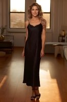 Шёлковая сорочка длинная на тонких бретелях чёрная Анора 4804 Mia‑Amore