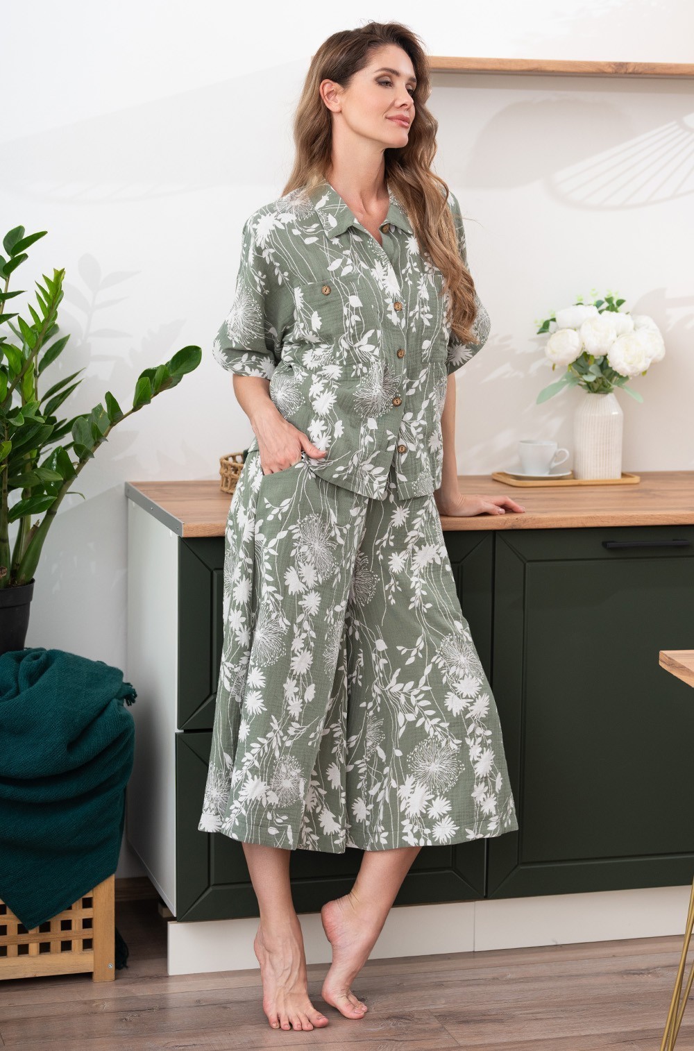 Комплект летний Марибель 5485 Mia-Amore рубашка и брюки-кюлоты из муслина