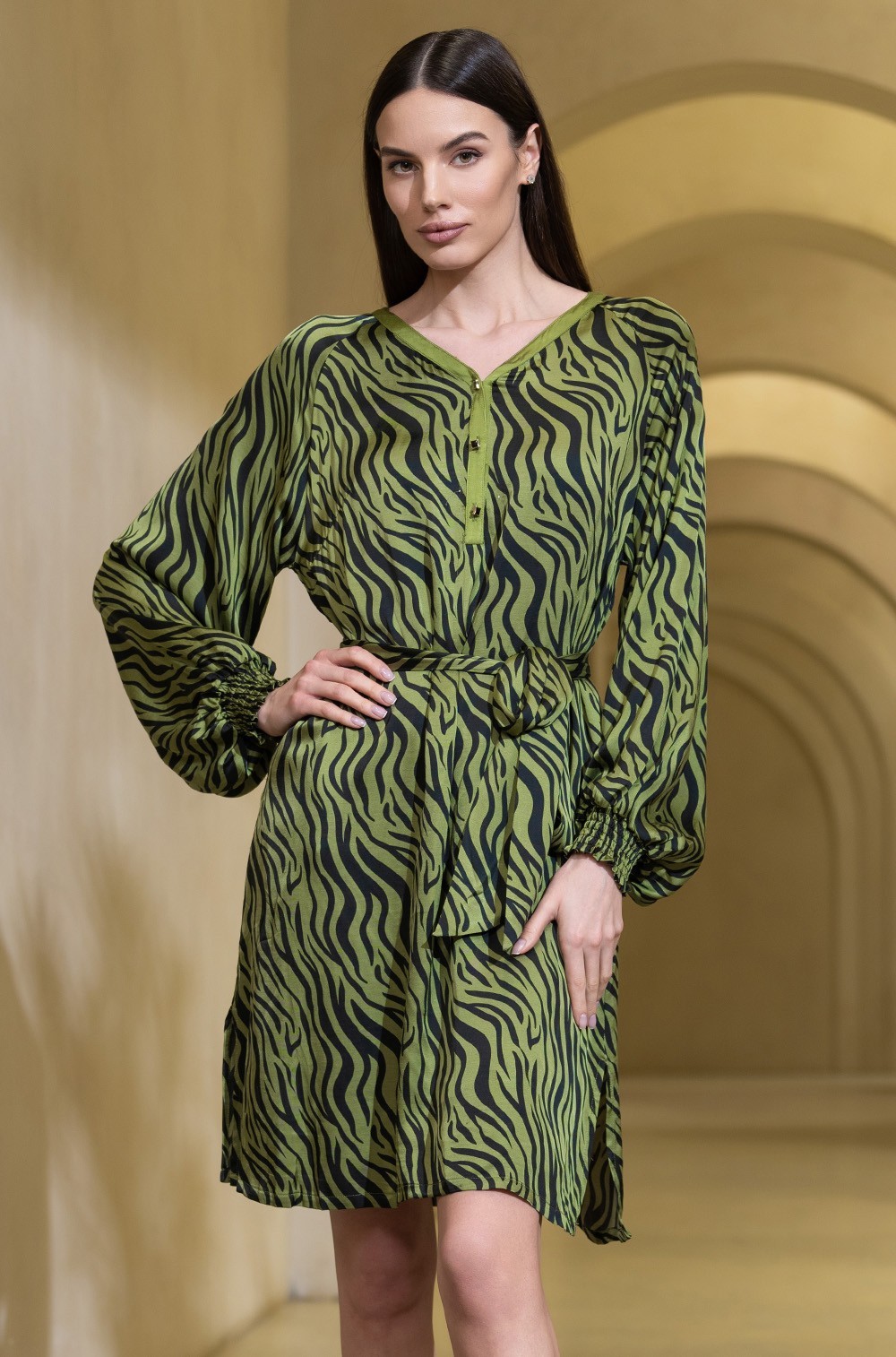 Туника короткая с длинным рукавом шёлк с вискозой Ирма 4151 Mia-Amore