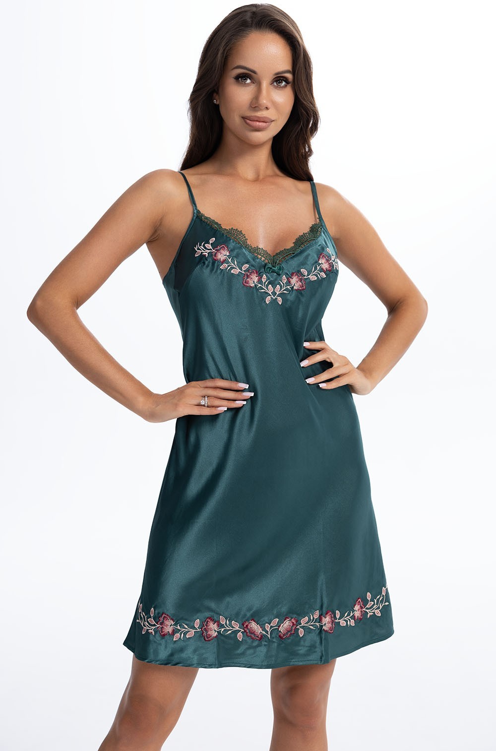 Шёлковая сорочка короткая с вышивкой Валенсия 3260 Mia-Amore