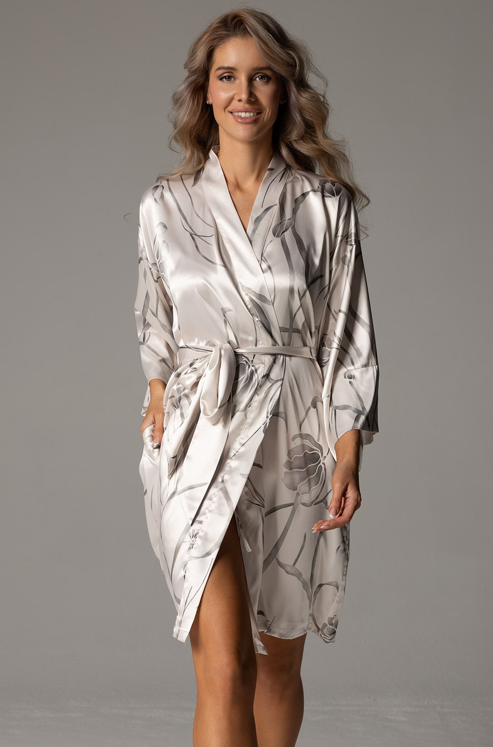 Шёлковый халат Mia‑Amore Noel 4933 короткий запашной