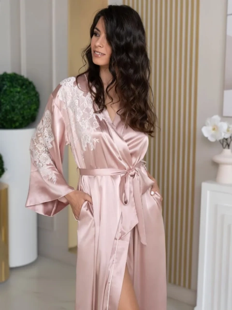 Шёлковый халат длинный с ажурными вставками пудра 3919 Mia-Amore